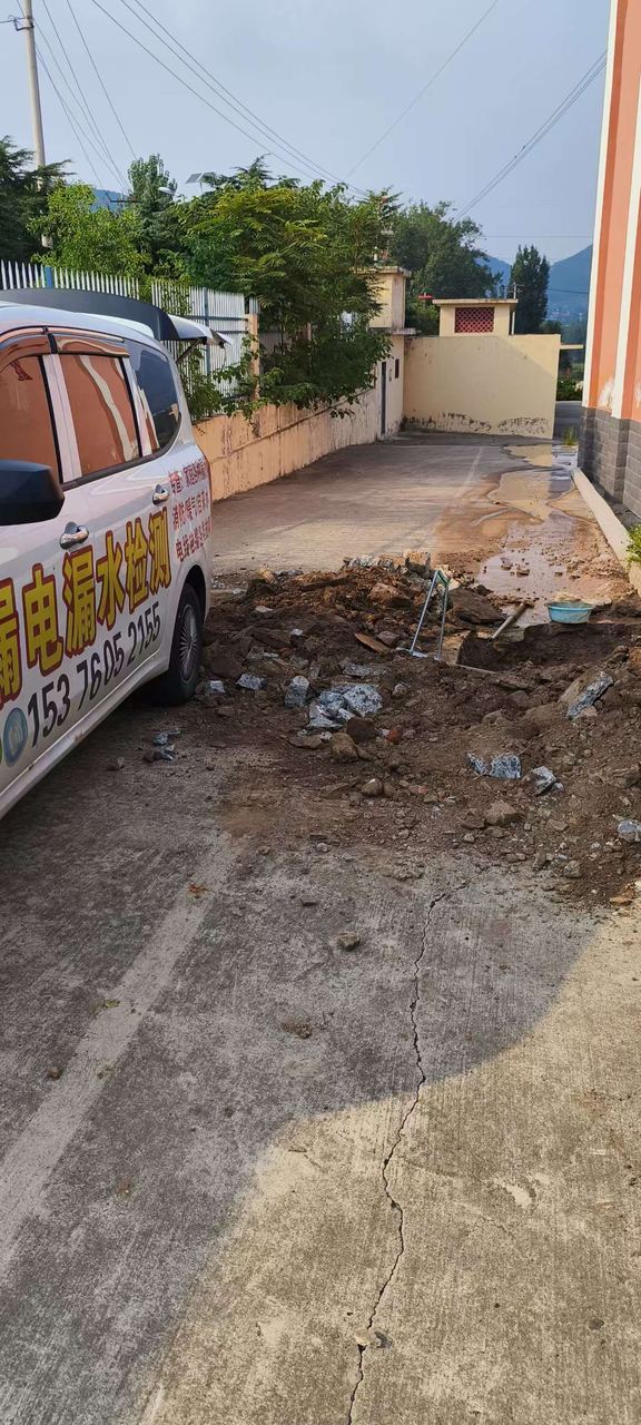检测现场实拍:漏水检测定位与维修施工