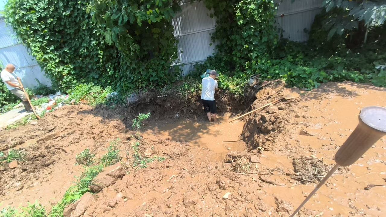 徐州工地管网验收打压维修现场实拍:漏水检测定位与维修施工