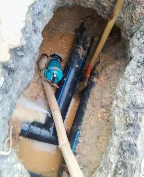 济南热力供暖管网查漏维修现场实拍:漏水检测定位与维修施工